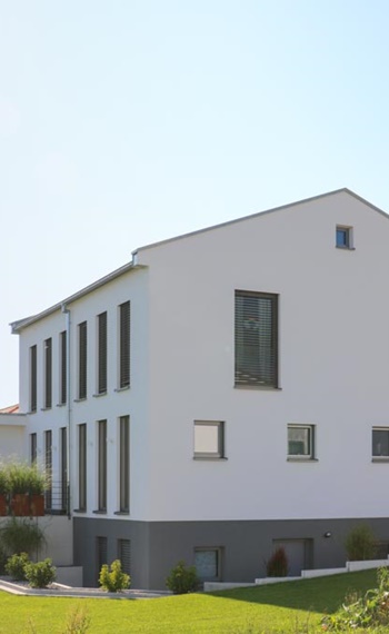schwarz_04-350x570.jpg